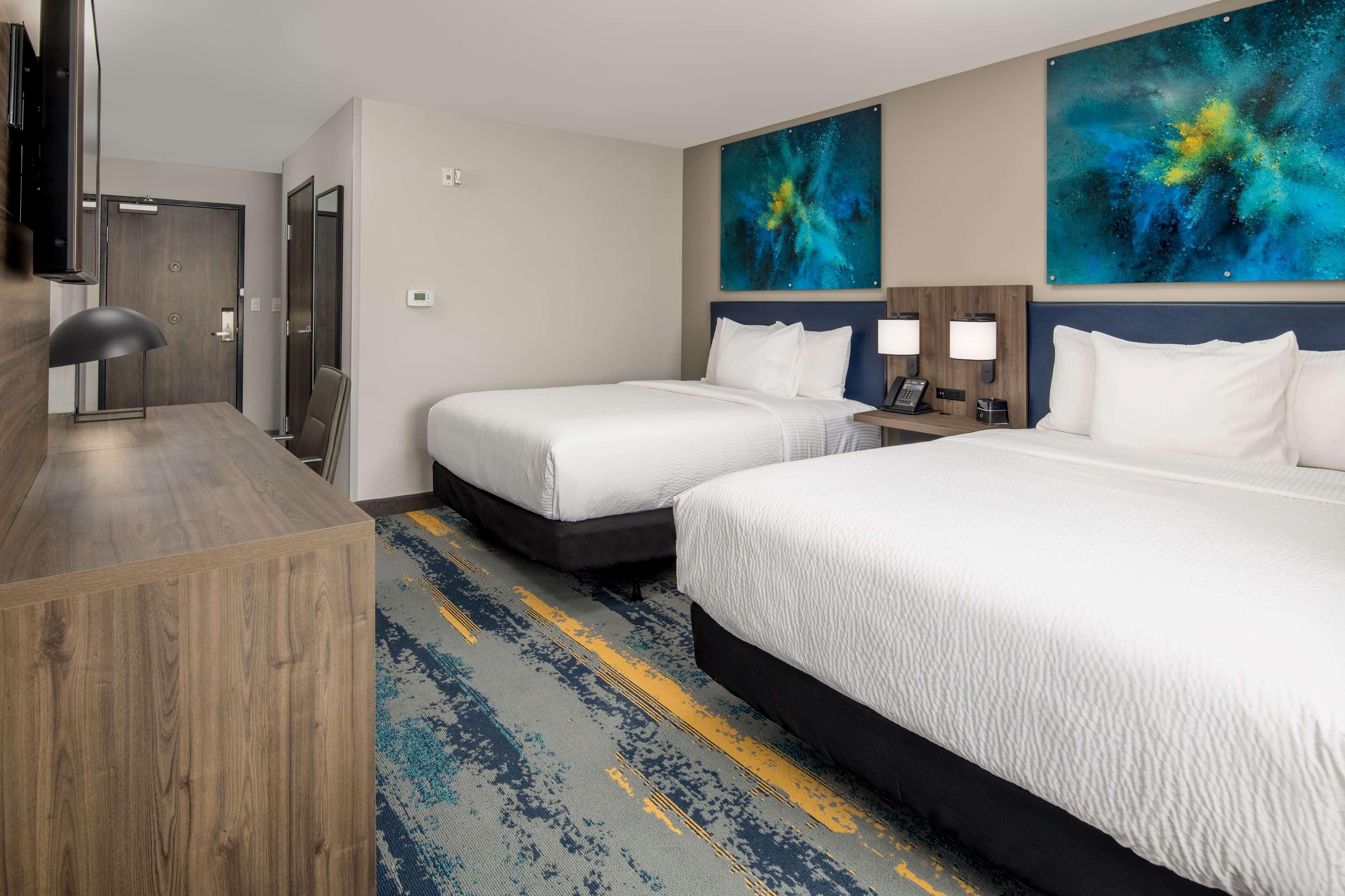 La Quinta Inn & Suites By Wyndham Spokane Downtown Exteriör bild