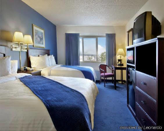 La Quinta Inn & Suites By Wyndham Spokane Downtown Exteriör bild